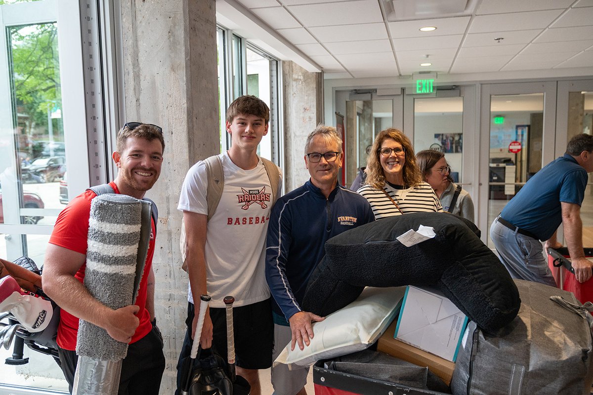 MSOE's tweet photo. We're one month from move-in day! As new and returning students get ready to come to campus, check out our move-in day details and room information at https://t.co/4EN5AOSqBk See you soon, Raiders! https://t.co/uvLFfZcKUG