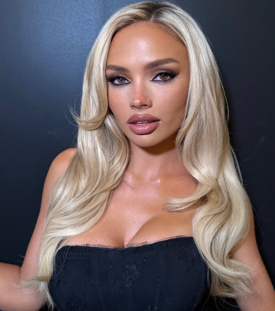 Skylar Wolfe tweet media