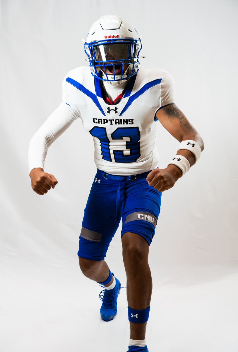 cnu_football's tweet photo. New threads 🪡

#cnufootball | #mantheship | #d3fb https://t.co/3A3tVuXGQ5
