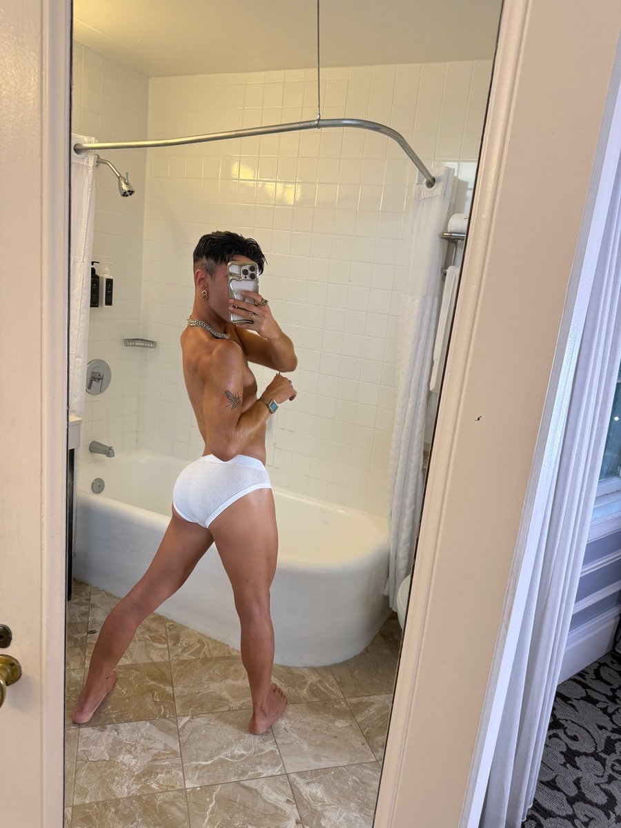 SimonIsDivine's tweet photo. Just poppin’ out, just lookin fine

RT if u love the view 🤍

https://t.co/DaVWRFAaGX -80% ⚜️ https://t.co/0cYFXLTFre
