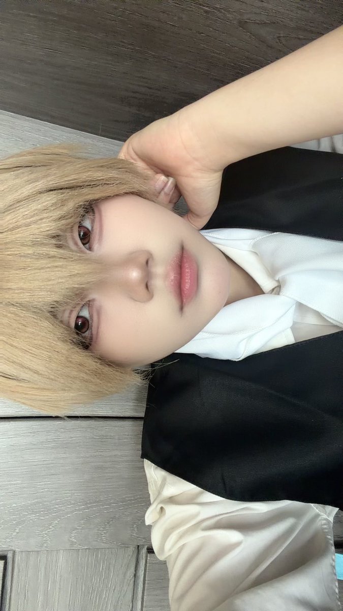 wbxhzl2's tweet photo. 7코페 양일 
토요일 신ㅍrㅊ!
일요일 긴토ㅋ!로 다녀왔습니다
🔥은혼🔥 정말 사랑하고
닥터스톤 네가죽어 좋아합니다🥹
전국권이며 8부일페 8서코 8일페 등…
저와 행사에서 만나실 분 구해요!!
알티 위주 너무 어리지 않으신 소수분들 찾아갑니다☺️
#코스어_𝕏트친소 #코스어_𝕏친소 #코스어_트친소 https://t.co/Hxtcxn7s5P