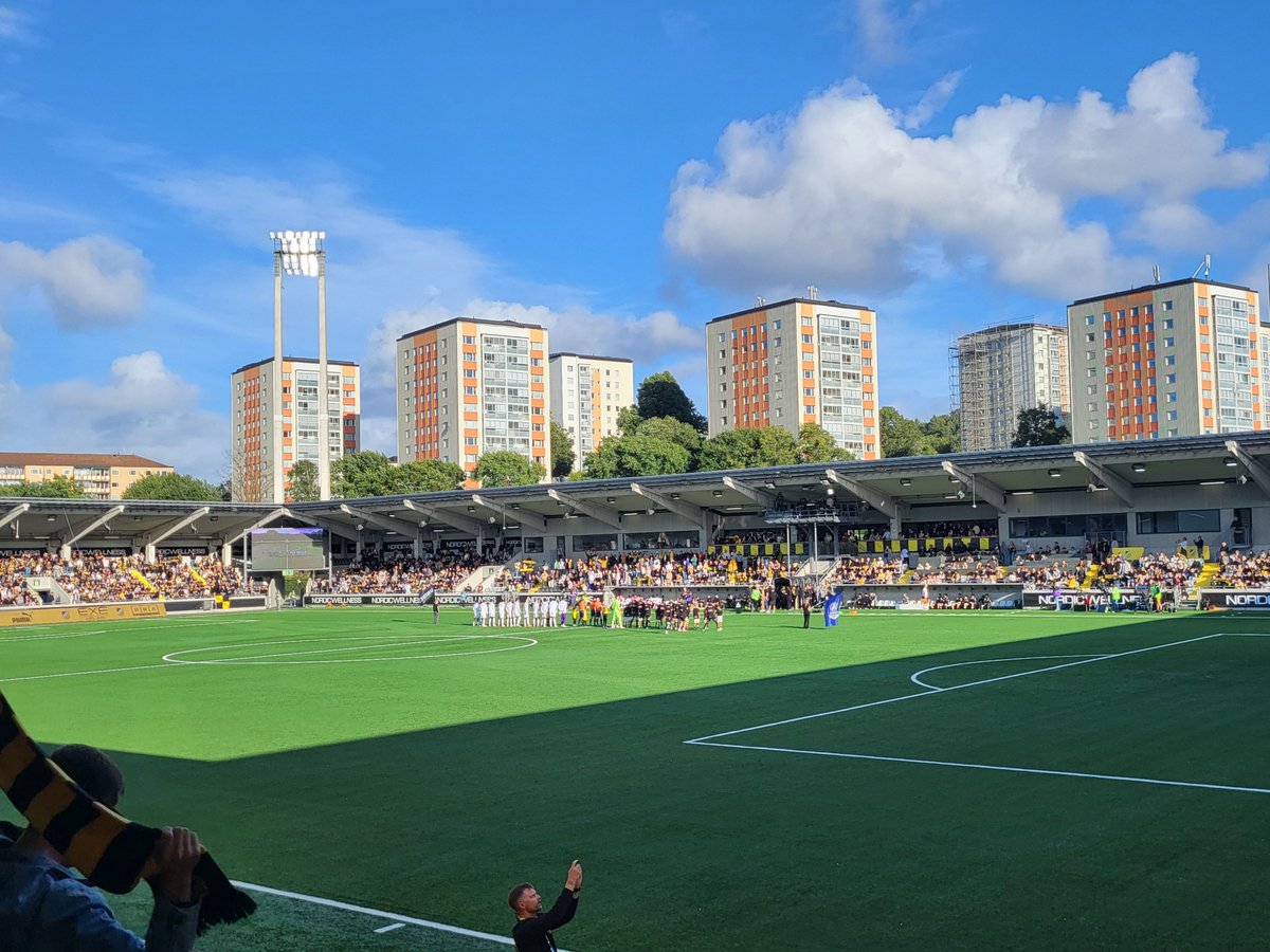 RbrWaller's tweet photo. Häcken- AIK https://t.co/Ho0mt6yeTL