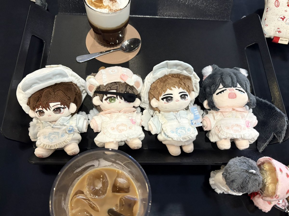 mungmong_som's tweet photo. 기특한 친규둘 https://t.co/uFtVAikQA9