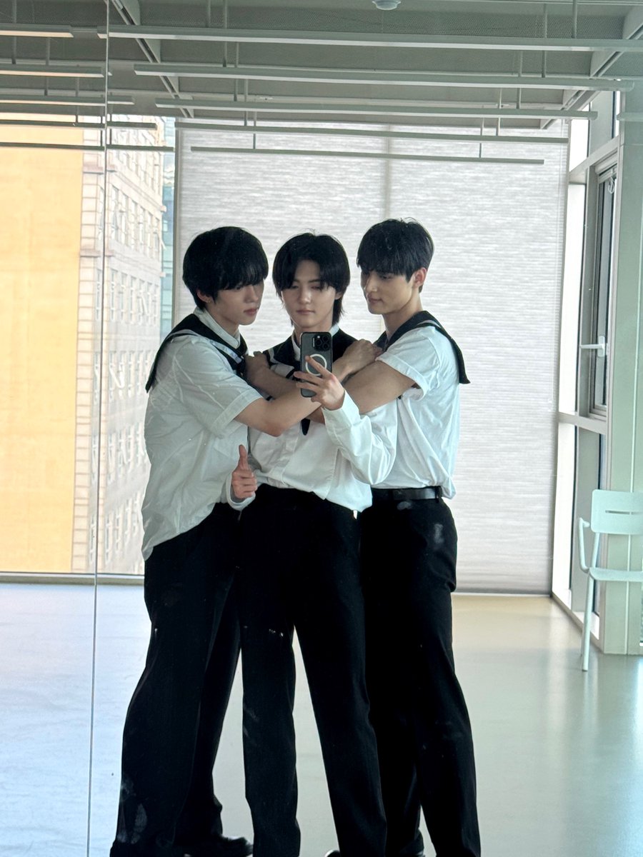 JiKyMoFRFan's tweet photo. ||A&amp;0VERSE||☆260726☆

[#SEUNGMO]

Quelle est votre destination~~?🚢

~~~~~~~~
©️ AMPERS&amp;ONE ➡️ W3V3RS3
#⏰️ https://t.co/k3VOUlpcFz