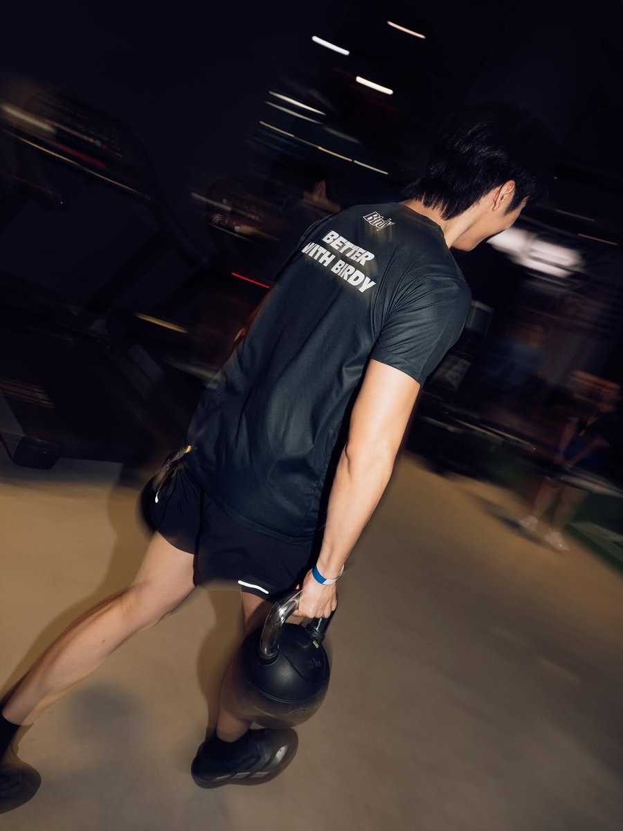 MoslhongUNverse's tweet photo. @mos_psl 2026.07.27 | moslhong IG Update

มีแบงค์อยู่มอสไม่เหนื่อยเลย🥵

@mos_psl #moslhong 
#MosBank #BetterWithBirdy 
#BirdyBuddyคู่หูตื่นแคล https://t.co/ccIXJWksdI