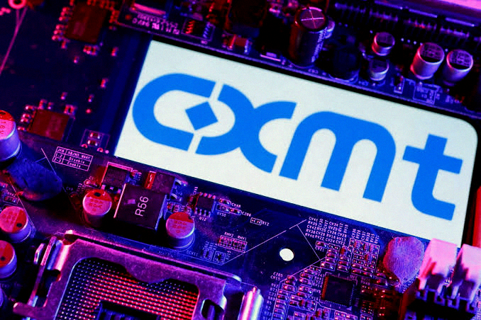ksbb___'s tweet photo. China's chipmaker CXMT shot up almost 500% on its Shanghai debut, now worth more than Intel 🚀 https://t.co/zIJKRYit48