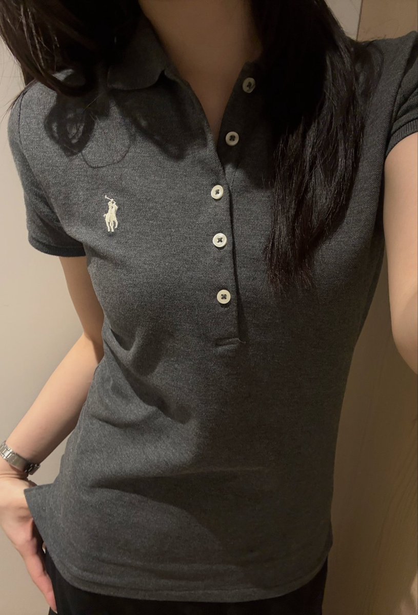 suiillk's tweet photo. 骨ストです‼️個人的には薄手のポロニットが本当におすすめ
襟を開ける＆インをしないで着るとかなりすっきりして見えるし、ちゃんとしてる感も出て良い
あとUNIQLOはミニTより普通のクルーネックTのLとかを買うほうが華奢見えします https://t.co/6GbQPv1XJs