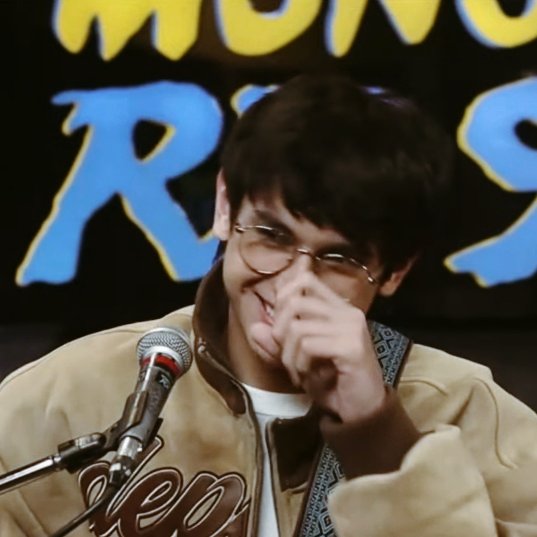 louvrelique's tweet photo. Sir Rico Robles: The way you play, it's a musician style of playing. He's not just a cute boy with a guitar 

The way Moymoy got shy when he received that compliment! Cute nung nag-show up din pangil &amp; dahlia dimple niya
HEATHJORNALES RADIO TOUR
#ThisIsMyVoiceByHMJ
#HeathJornales https://t.co/pQUtPdlWvM