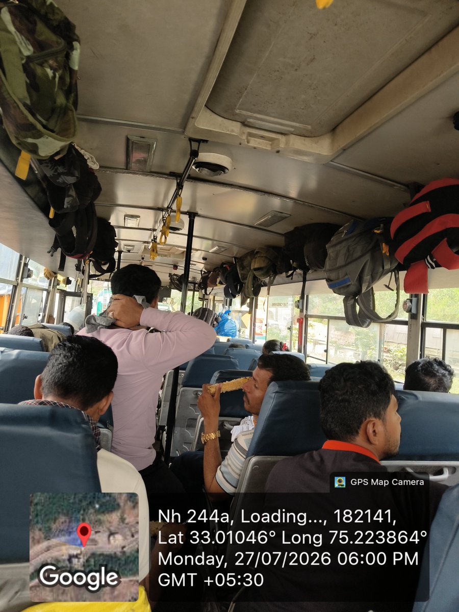 Deepakkumarph's tweet photo. Sir ये हमारी बस जिसका नंबर JK01Y1023है। यह सुबह 7:35 पंथाचौक श्रीनगर से जम्मू के लिए रवाना हुई थी। जिस कारण ये ट्रैफिक ओर (Police)की लापर���ाही की वजह से अब तक भी जम्मू नहीं पहुंची हमारी मदद कीजिए। @igp_jammu @JmuKmrPolice @CRPF @IndianArmy @OmarAbdullah https://t.co/IOLzJ6ahQC