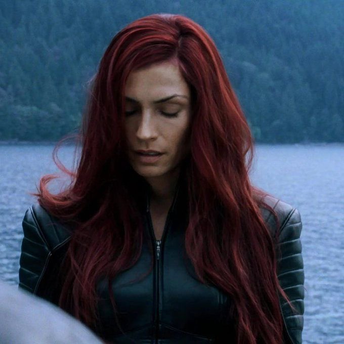 taydesire's tweet photo. how did they manage to get a perfect jean grey casting and then proceed to fumble everything else https://t.co/dvQey8zfKi