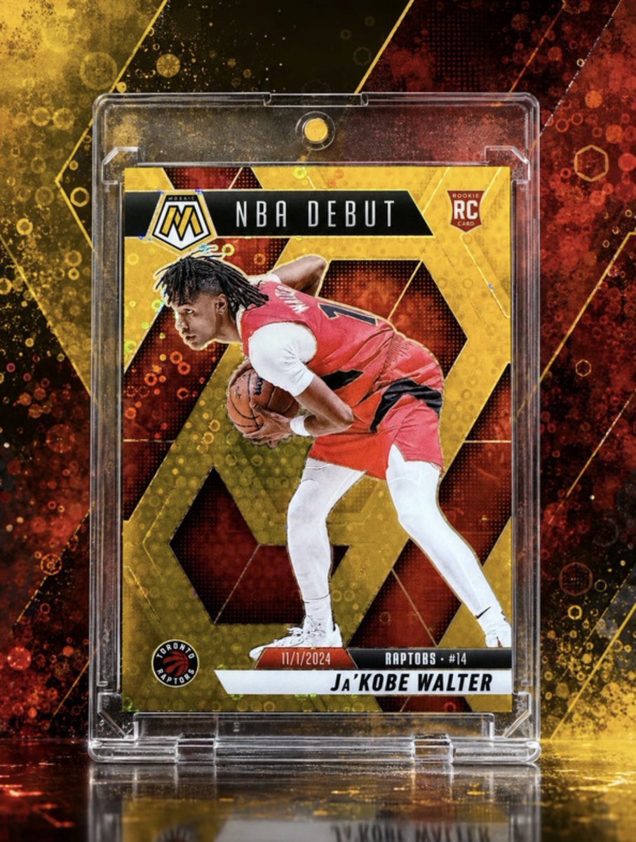 StaxV2's tweet photo. @Gylbret Ja’kobe Walter Gold /10 🔥
J’attends des nouvelles du PSA Europe pour la faire grader 👌🏼 https://t.co/5VbgqHhnRa
