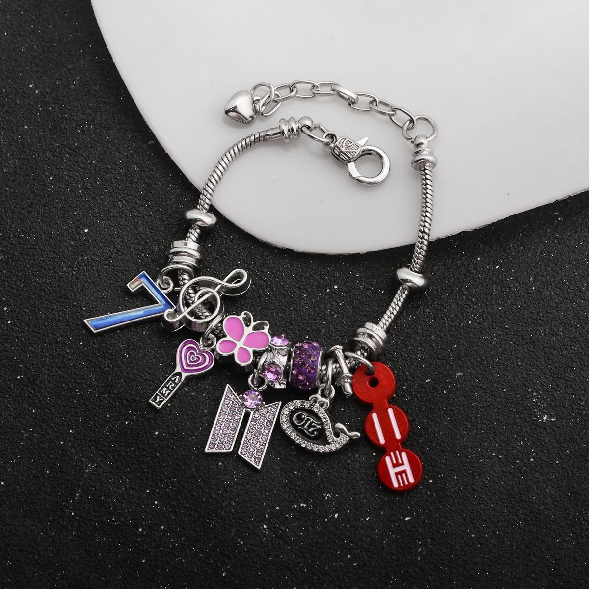 bil•ᴗ• || jastip bt21 pink sale📌 tweet media