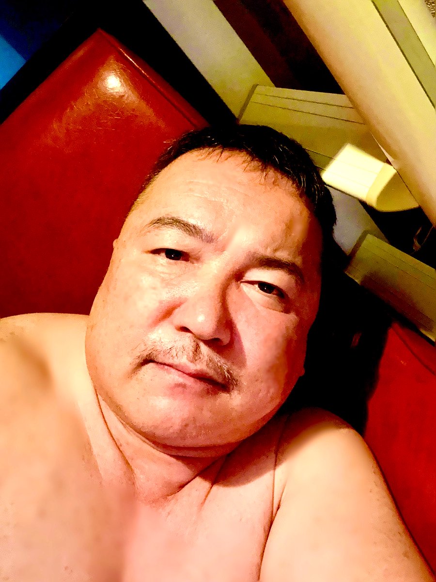 take_datumo's tweet photo. 抜いたので村々収まり
肌色ちゃうけど

三発後の丸顔で😅

正しくは、、散髪ね🙇 https://t.co/02B09pdF0m
