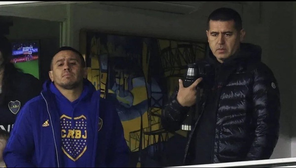 camilarestook's tweet photo. Desde que estos dos están en Boca no hay un lunes que me despierte contento!!                                                     Hdp están arruinando no solo el club si no a 50 millones de hinchas de Boca!!! Tengan dignidad al menos y renuncien https://t.co/wTVoW99bSy
