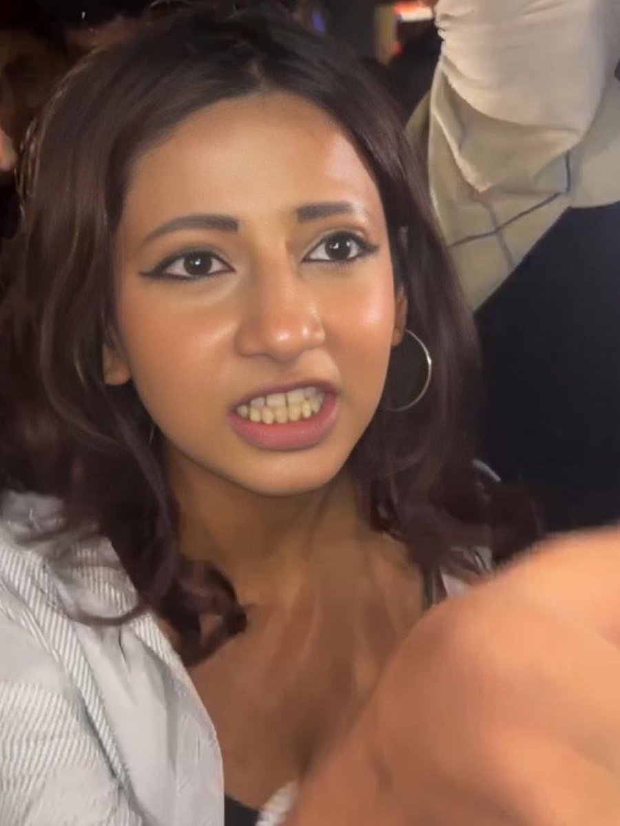 ladynationalist's tweet photo. the most slappable face on the internet https://t.co/Nt0Km1A72r