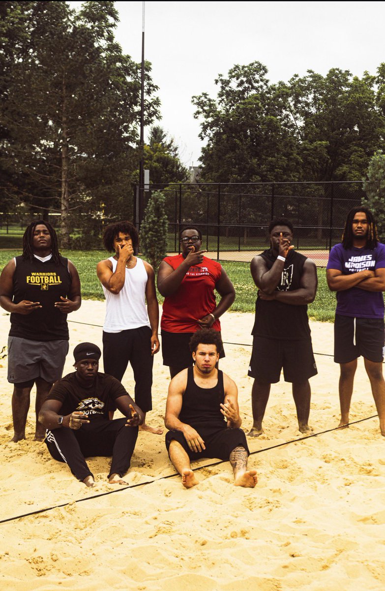 Sahidkebe1_'s tweet photo. got great sand work in with my guys! #1PercentBetterEveryDay #dogs @mumumagassouba @MuluLungu @Dame24_k @trejackson370 @twan35_ https://t.co/p5MecZ7jfM