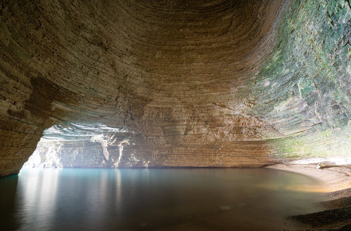 naturabruzzo's tweet photo. Grotta Campana Grande Parco del Gargano Gargano #gargano #kajak #canoa #grotta #cave https://t.co/0mdb4A0NzR