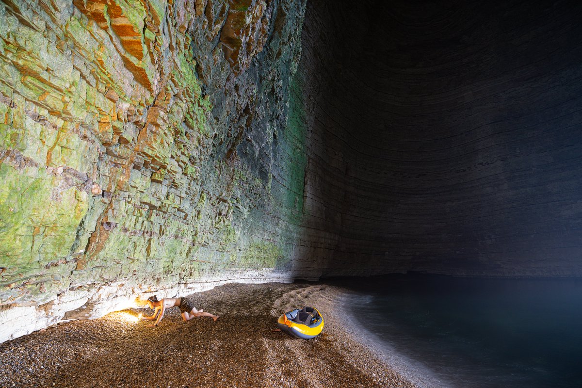 naturabruzzo's tweet photo. Grotta Campana Grande Parco del Gargano Gargano #gargano #kajak #canoa #grotta #cave https://t.co/0mdb4A0NzR