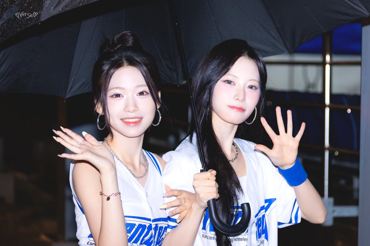 verse_zn08's tweet photo. 260526 #제나 #리브 #리센느 https://t.co/nQ8T2tuChP