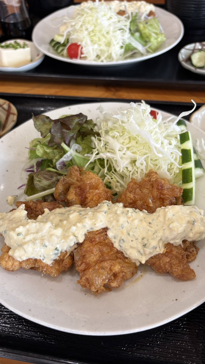 houteng0223's tweet photo. ランチにチキン南蛮を食べた。小林は、暑かった。 https://t.co/dAv59hUNap