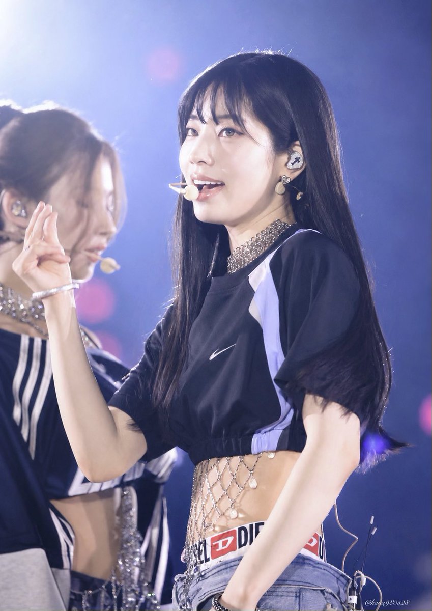 hana980528's tweet photo. 260712 TWICE <THIS IS FOR> WORLD TOUR 
FINALE in SEOUL🤍
#TWICE #DAHYUN #dahyun #ダヒョン #다현 https://t.co/cKK05SX6eq