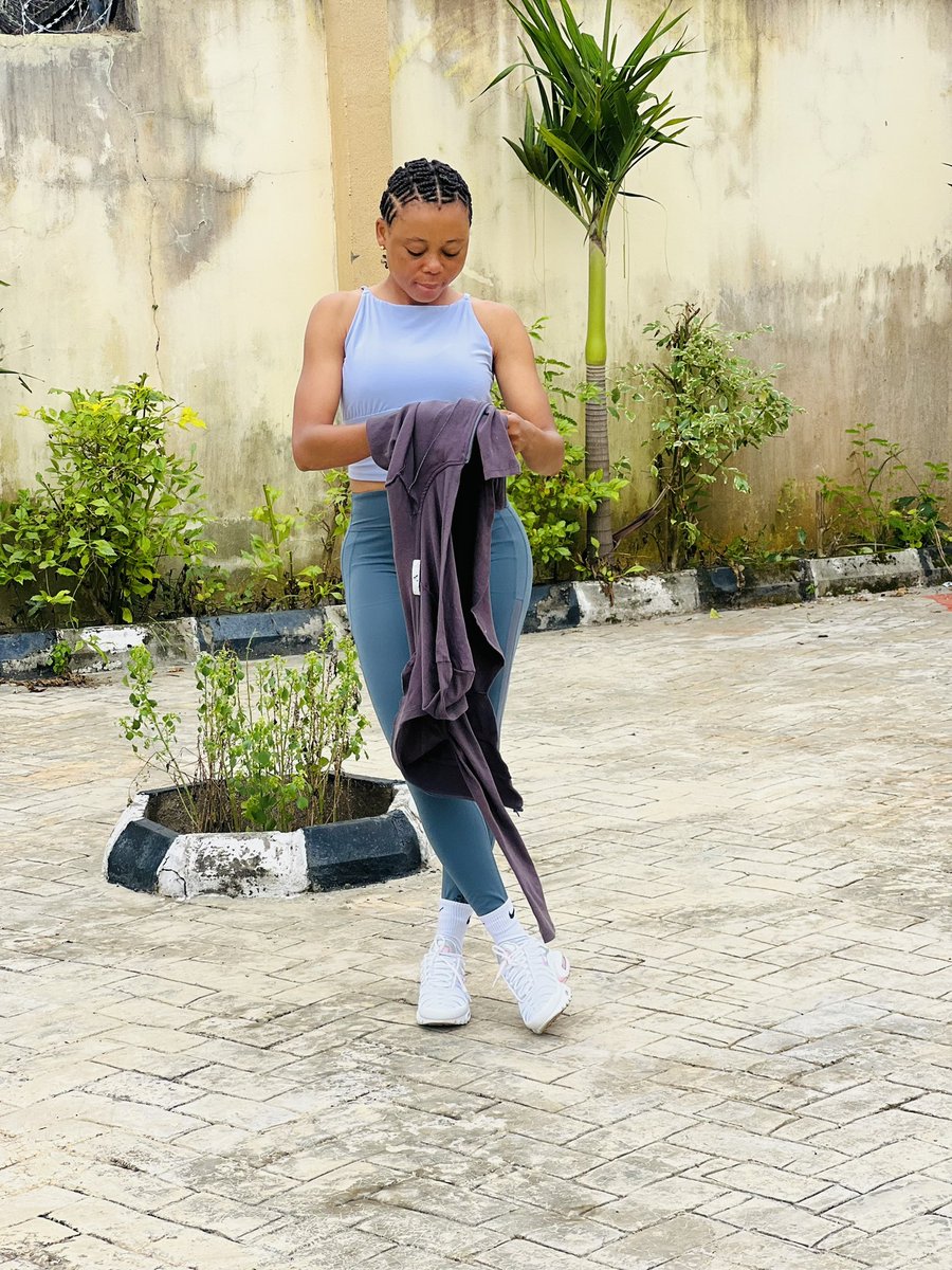 OKafayat2010's tweet photo. Gym day🏋️‍♀️ https://t.co/smYFaVRNo4