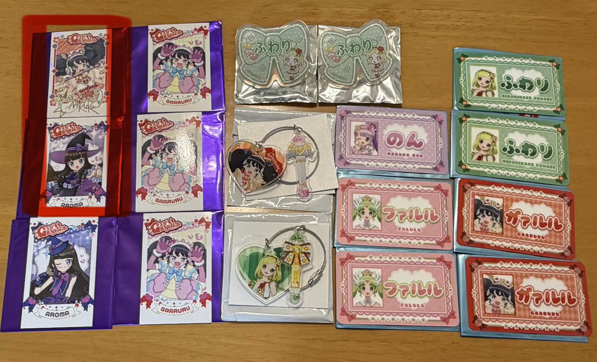 282b6e9's tweet photo. 【交換】  プリパラ 大プリパラ展 きゃらっぴん

譲  プリパシャ あろまN ガァルルN ガァルルレア
ネームプレート ファルル のん ふわり ガァルル
アクキー ふわり ガァルル
ネームバッジ ふわり

赤は傷あり 画像3、4枚目

求  画像2＞同種 みかん

郵送のみ、検索からでもお気軽にお声がけください。 https://t.co/eVvnCUYJJ9