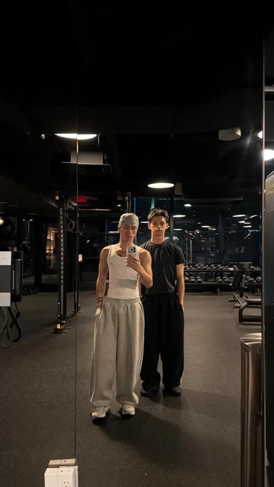 BINIBESTIES's tweet photo. [07272026]
#BESTIE_Matrix • Broadcast Channel🖤

GYM BROS 🤝🏻

#BINIBESTIES #BINI 
#HailMatrix https://t.co/Hjzo5LAbCp