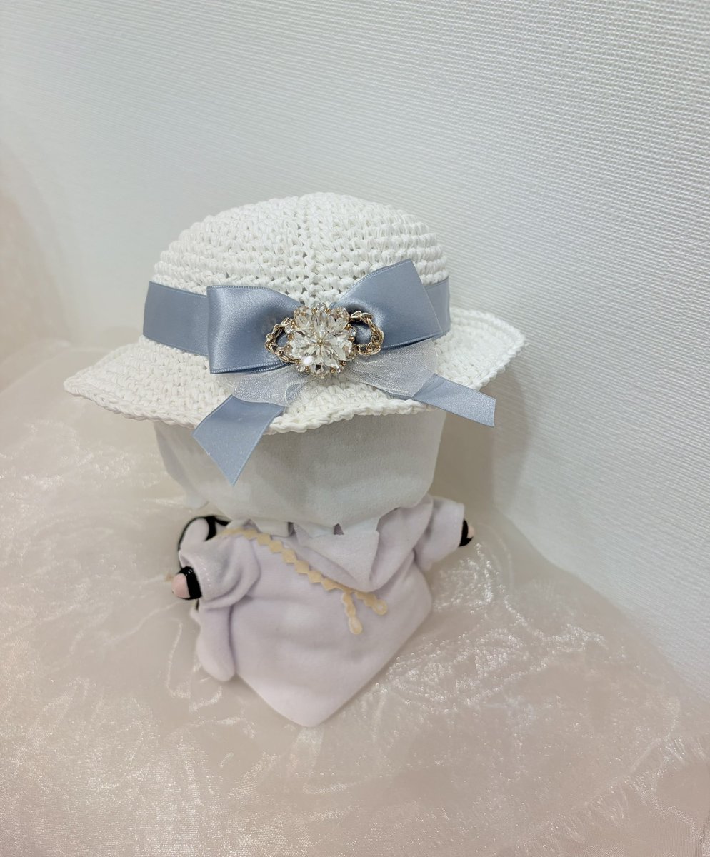 MaRo_MaroN2's tweet photo. 鶴丸🪽イメージの麦わら帽子👒
もうちょっとグレーでもいいかもおリボン🎀でもこれも可愛くて悩むな🤔
やっぱり白🤍が似合うね鶴さん🫶💕 https://t.co/X2E3GddHc5
