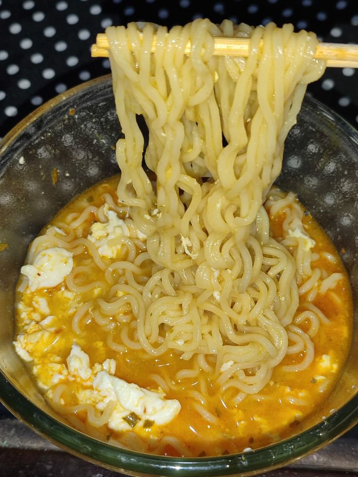 juyeosi's tweet photo. mie goreng atau mie kuah? https://t.co/zaQFgUPp6E