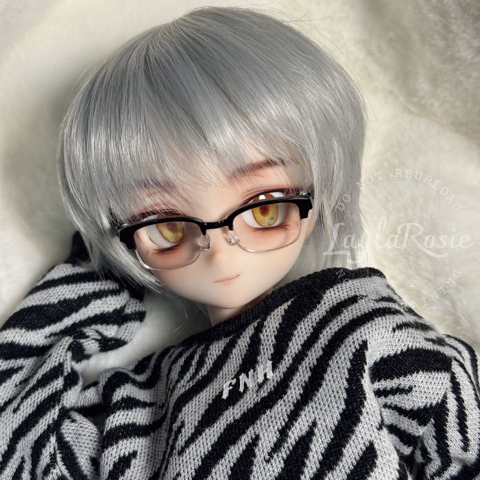 LaylaRosie_'s tweet photo. おうちさがしは今日までとなっております！
ちょうどあと1時間くらいです、夜遅くに恐縮ですが最後までよろしくおねがいします🥹

めがねしました😼 https://t.co/n8JwVZQheY