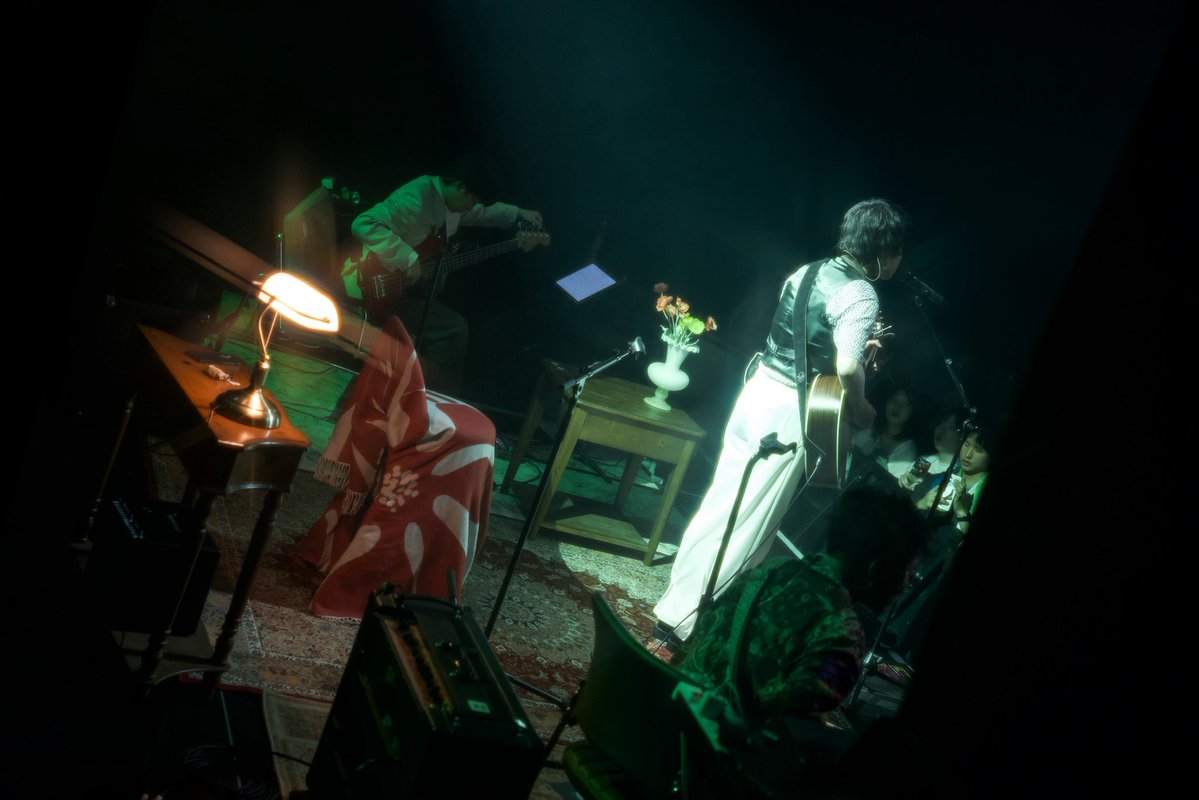 KK_DK's tweet photo. 今週末は新曲リリース、
そしてツアー『鏡海』東京公演
皆んなとの接点、やっと作れる

日曜日、渋谷で会いましょう🏷️ https://t.co/kC8M6uARUd