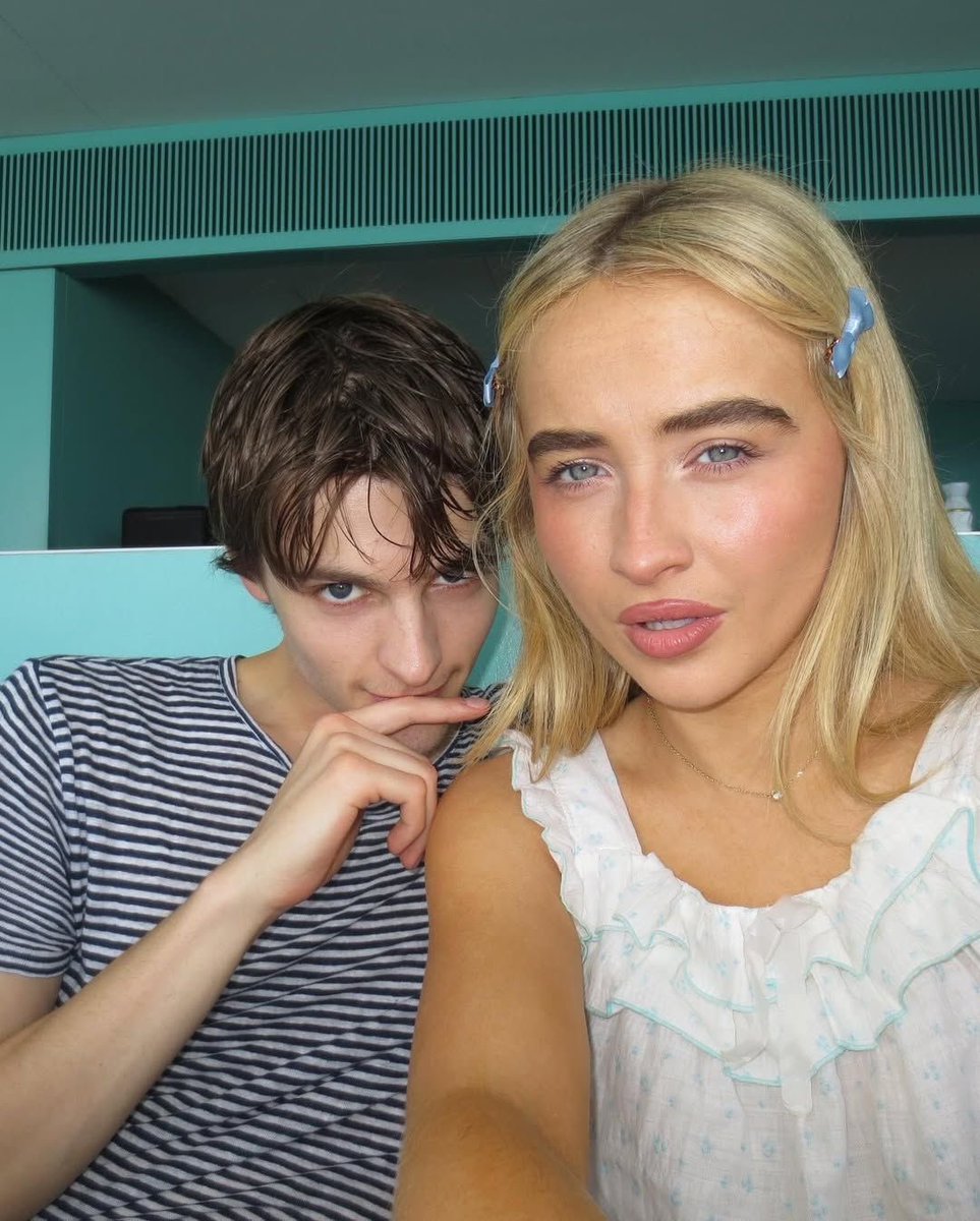 gemsgoodgraces's tweet photo. my favourite friendship ever https://t.co/o0HyIeJ4I4