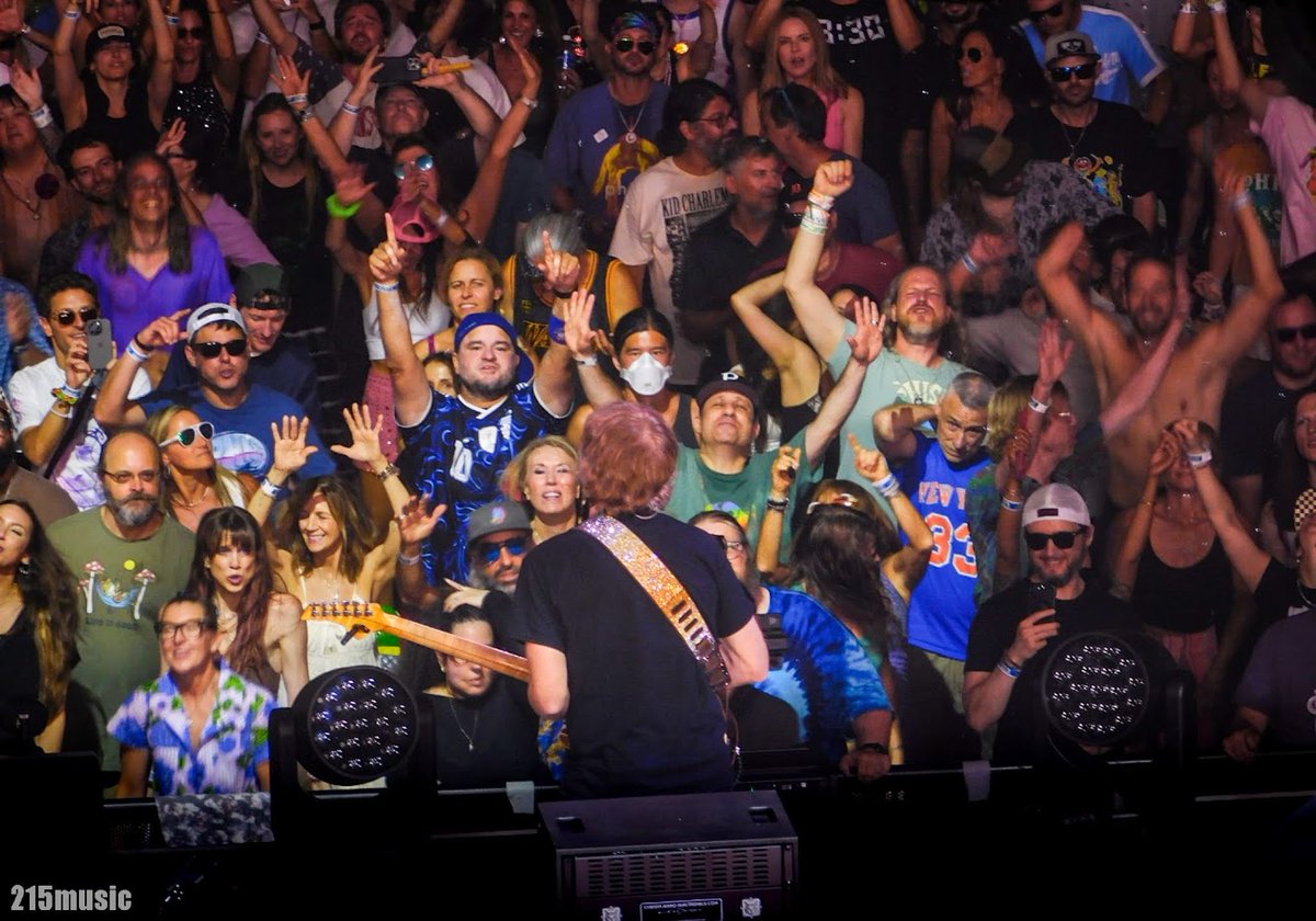 PhishatMSG's tweet photo. Saturday night was lit
#yemsg https://t.co/ijkCgRLhdq