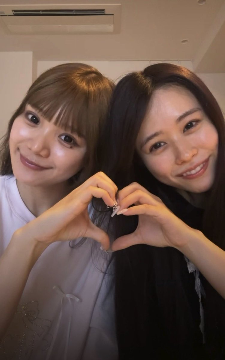 kkay0562's tweet photo. これでノーメイク！？
可愛すぎるんだけど💛❤️
ふりあいが尊すぎる！

#古澤里紗
#佐野愛花 https://t.co/0Q2c8teuyE