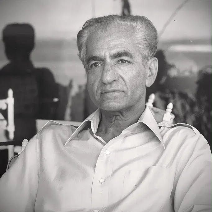 BehradPahlavi's tweet photo. پدر تو جاودان خواهی ماند https://t.co/rUHKX53sTZ