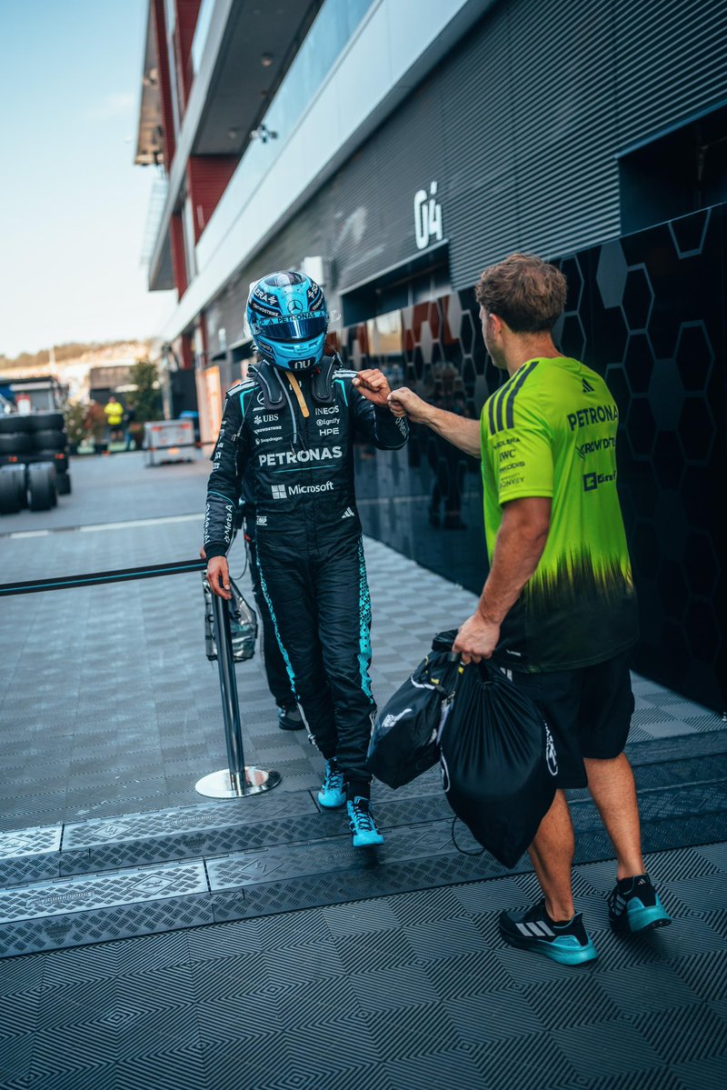 GeorgeRussell63's tweet photo. https://t.co/8EdfbzkEwD