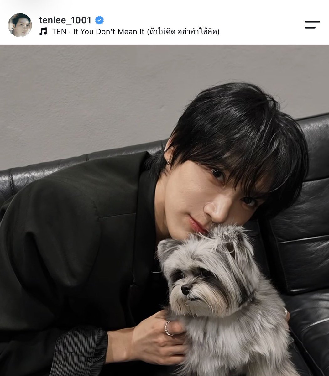 faiyx03's tweet photo. ใช้แผ่นเสียงตัวเองในโพสไอจีแล้วด้วย มันซึ้งงงงงง😭

#TEN_ถ้าไม่คิดอย่าทำให้คิด https://t.co/9GE6b8ocsq