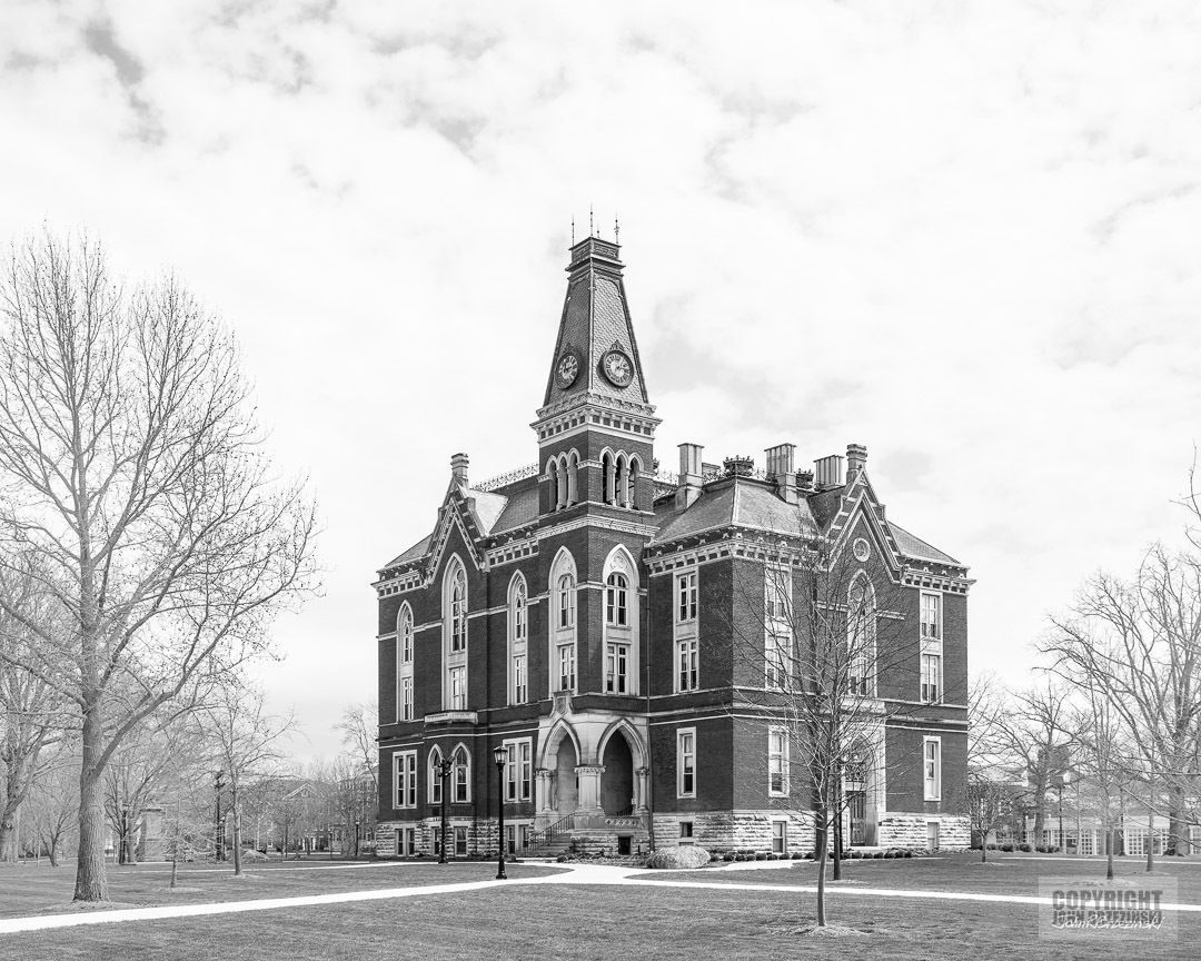 universityicons's tweet photo. Today's featured university icon is East College at DePauw University in Greencastle, Indiana.

Check out our entire collection of #DePauwU images at the link below. 
https://t.co/aNuQXMNpdm

@DepauwU https://t.co/Ya5vn46BAd