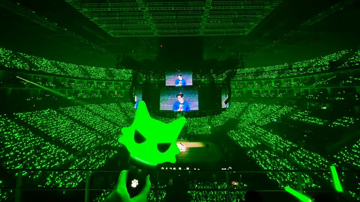 sunrabbit__'s tweet photo. People keep obsessing over his concert, yeah me too, who's not🥺💚 https://t.co/tVza99AMX7
