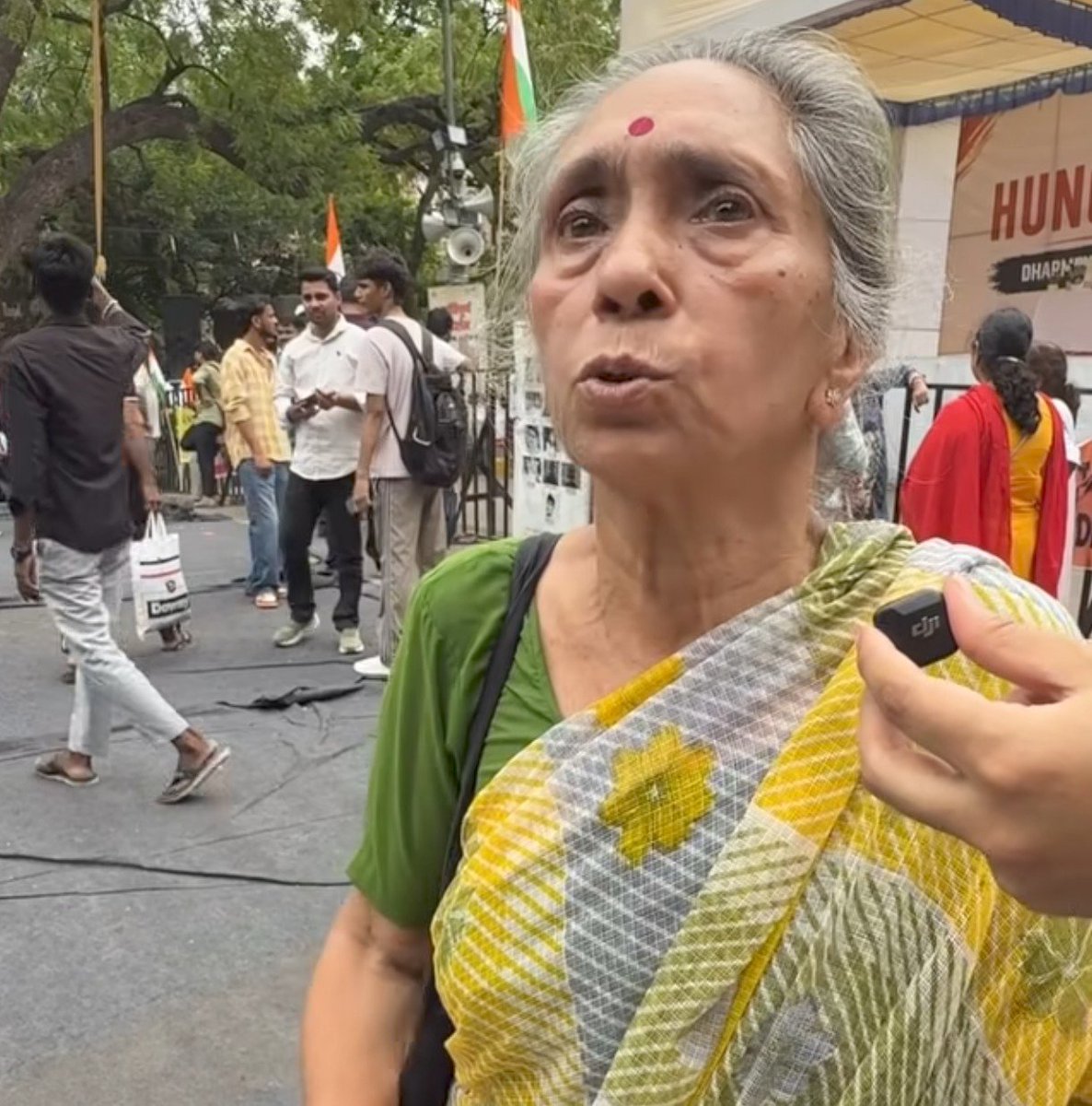worshipVK's tweet photo. Old OBC woman told the reality behind 75 years of reservation 🚨

"I'm a Yadav woman. My late husband belonged to the SC community. He was very handsome. He received many marriage proposals from his own community as he was IAS but he chose me because I was also very beautiful. Don't judge me by how I look now (laughs)

I'm here for my daughter's child, who is facing hardships in life because of the reservation. My grandchild who's weak in studies got college easily because of it. People here keep talking about discrimination but in many cases, they themselves discriminate. Once some people become financially well, they refuse to marry within their own community and instead look for a girl from the general category

My husband always visited temples, and no one could stop him. It is the poor who face the greatest discrimination, whether they belong to GC or the SC/ST. Reforming the reservation system is the need of the hour."

Every time a wealthy SC person receives the benefit of reservation, a poor from GC loses that opportunity. This is the reality of reservation 🙏