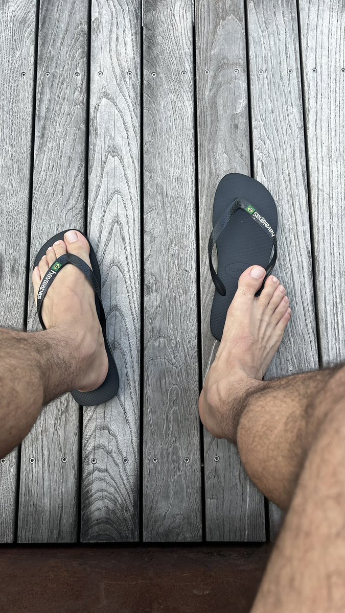 ScruffyFootKing's tweet photo. My sexy tops are back after an account glitch 👣 https://t.co/LRK7UpQq6O