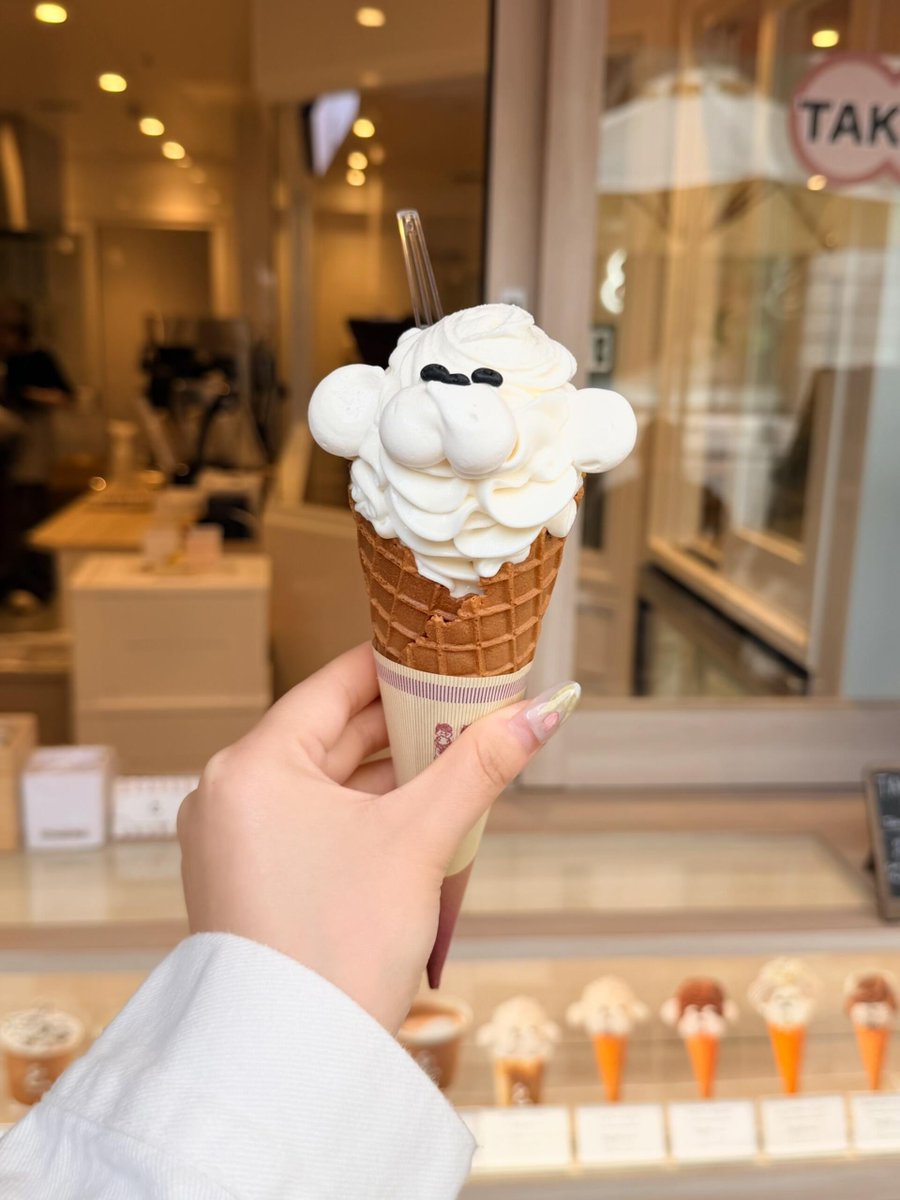 climbamountain8's tweet photo. あっという間に溶けちゃいました🍦☀️😊

#大阪
#アイスクリーム https://t.co/xiRDl0YcNM