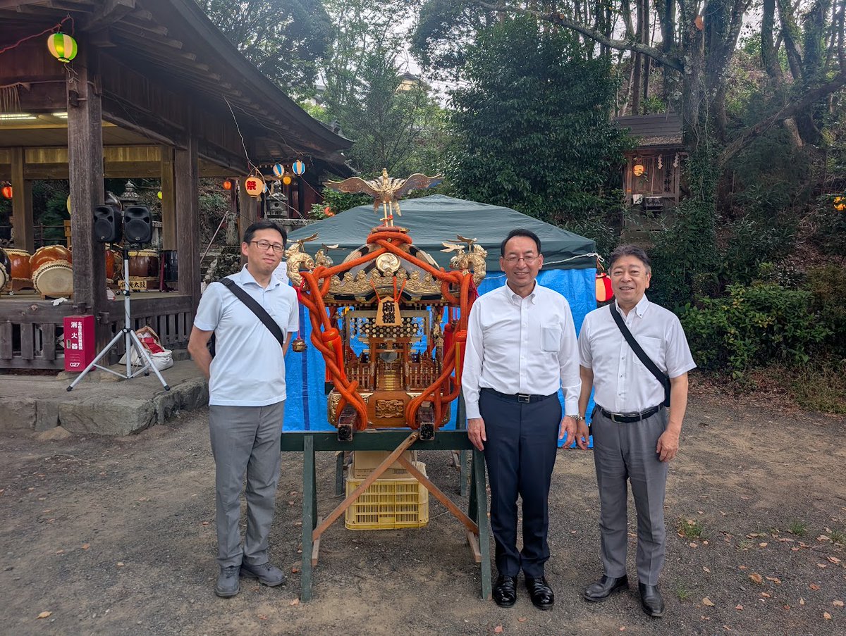 gonagashima's tweet photo. 昨日7/26午後、地元北町内の夏祭りに参加。
西園勝秀衆議院議員、山本彰彦県議もかけつけてくださいました。
開会では地元議員を代表して挨拶もさせていただきました。
16時からは演芸がスタート。麻機太鼓の演奏は一打一打力強く、心に響く素晴らしいものでした。次の麻機小5年生有志10名によるソーラン節は、雷雨にもかかわらず元気いっぱい踊ってくれました。来週日曜日の｢ふれあい夏まつり｣でも期待してます。
残念ながら、雷雨が続いてしまったため、その後のプログラムは中止になってしまいましたが、楽しい時間を過ごさせていただきました