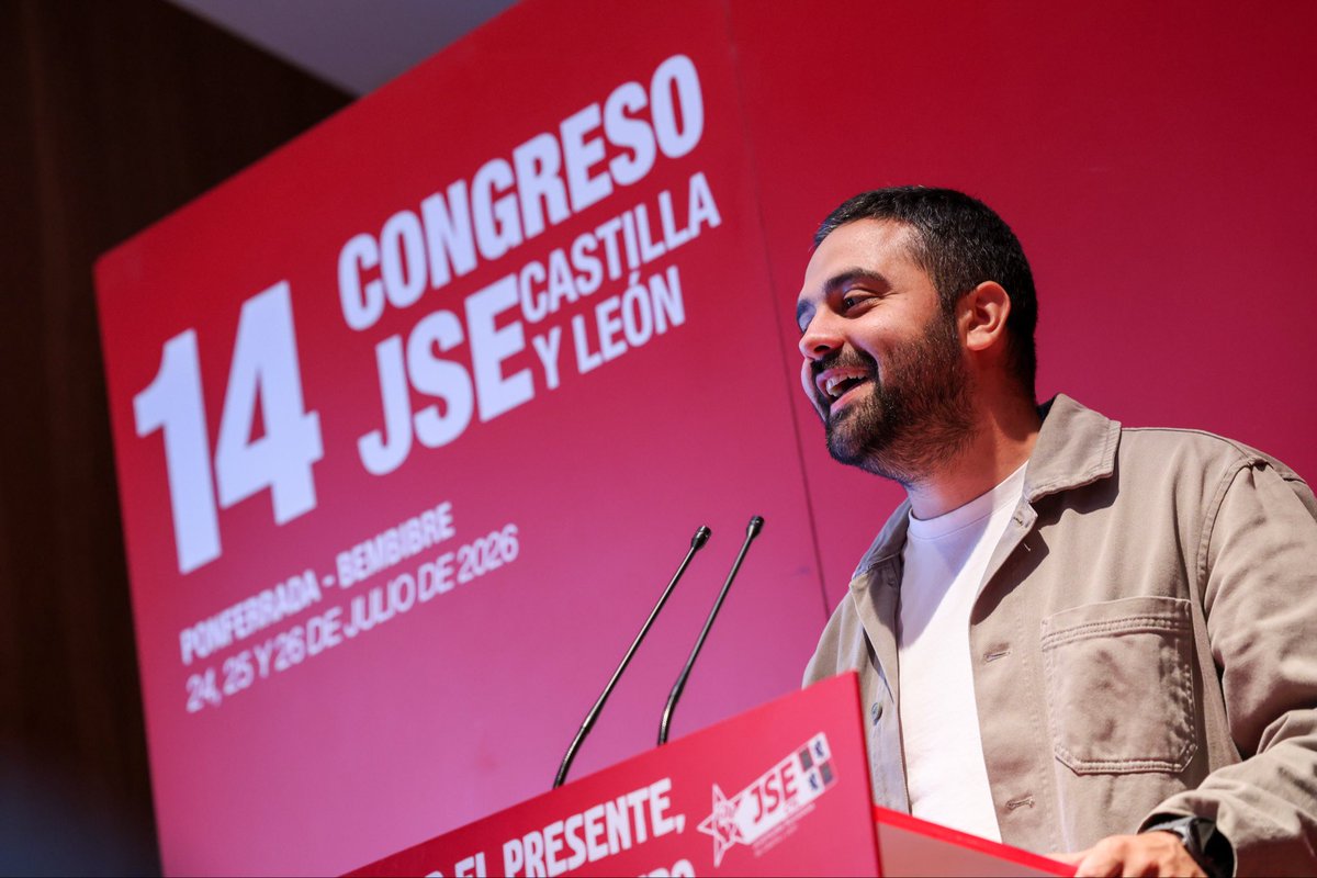 jsvalladolid's tweet photo. Finalizado el 14 Congreso de @JSCyL 
Enhorabuena a los compañeros de Valladolid que asumen responsabilidades orgánicas en la Ejecutiva Autonómica: 

💡Diego Vallejo, secretario general. 
💜Rossó Téllez, secretaria de Igualdad.
🌾Raul Crespo, secretario de Política Municipal. https://t.co/XfSo5mfAOk