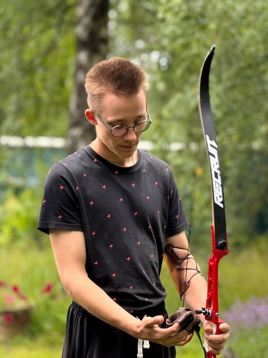 Ut9hSetnNute3nX's tweet photo. I remembered how to shoot an arrow. It was quite fun. https://t.co/VsvrVgFbyw