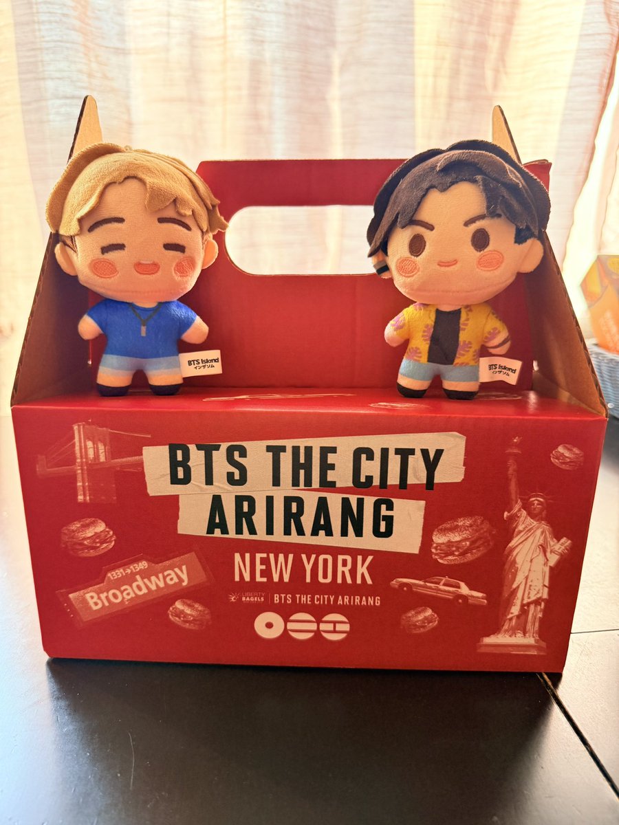 rockb1son's tweet photo. Liberty Bagels 
#BTS_THECITY_ARIRANG_NEWYORK https://t.co/n8o4Tdtn0h