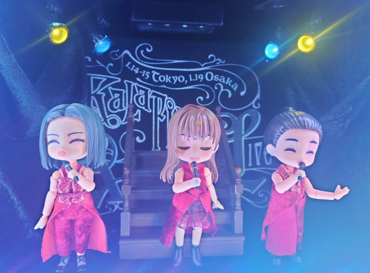 schwarz1335's tweet photo. Kalafina Anniversary LIVE 2026
EN."into the world"
いつだってこの曲を聴くと
"もうちょっと頑張ろう"
そう思える
まだ見ぬ世界の果てへ
その景色を求めて
星空に差し伸べた手のひらに
小さな光を灯している
#Kalafina
#Kalafina_Anniv2026
#Kalafinart💙🖤🤍 https://t.co/MLLDGYMu1U
