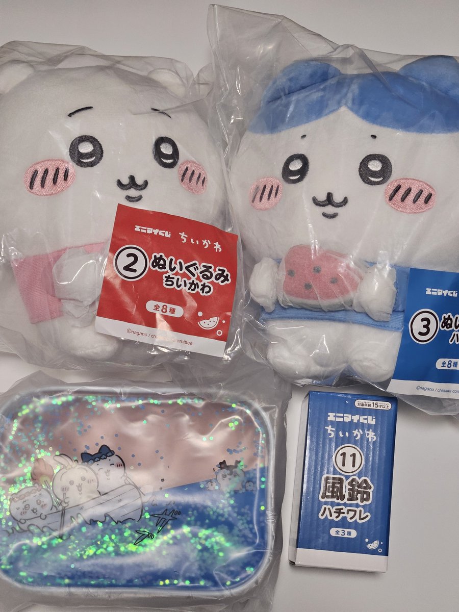 69sh_abc's tweet photo. 連日怒涛のちい活
特典もくじもグッズもいっぱいハチ集められて幸せ… https://t.co/IJLQ5prjQf