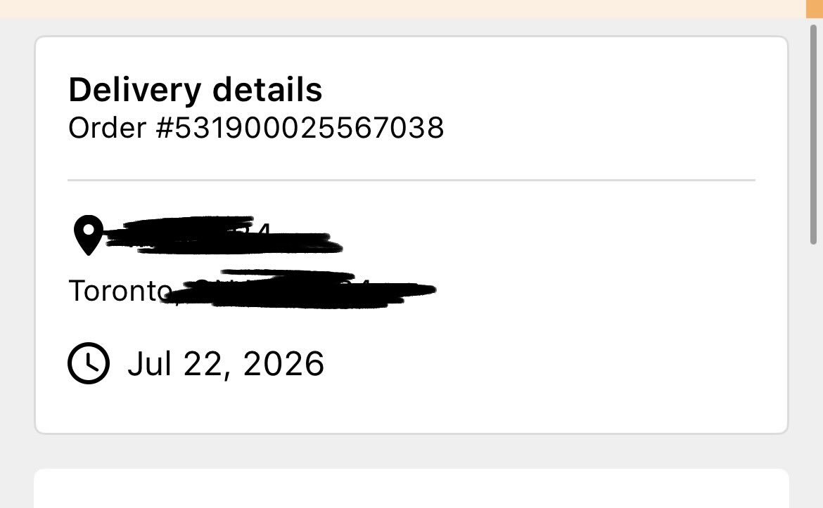 aaronhu58's tweet photo. PC Express sucks. They sell you expired milk on purpose to get rid of stocks. Ordered on July 22 and was sold a bottle that expired on July 21. @LoblawsON @pc_optimum @RealCdnSS https://t.co/SPNzIxAunF